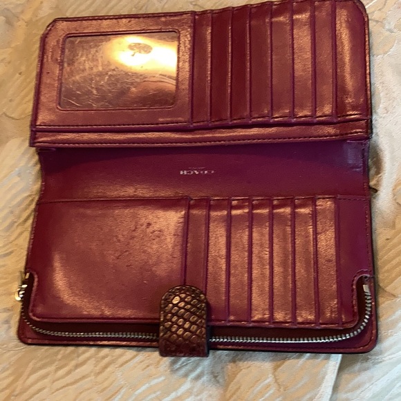 Wallet - Picture 2 of 5